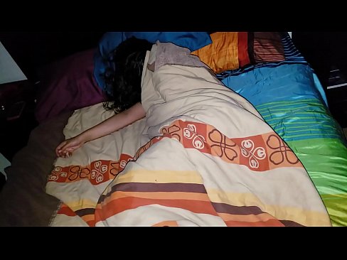 ❤️ Figliastro che rimprovera la sua giovane matrigna mentre lei dorme ❤❌ Porno al it.com-milf-300.ru ❌️❤